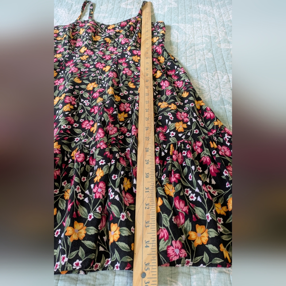 Old Navy Floral Smocked Dress, ruffed hemline. Size M. - Picture 6 of 7